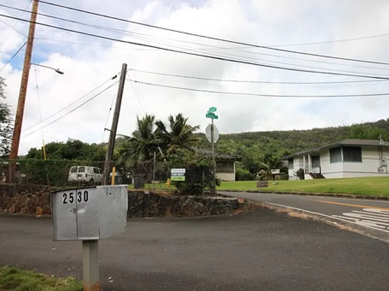 2530 Kalihi St — Photo 12