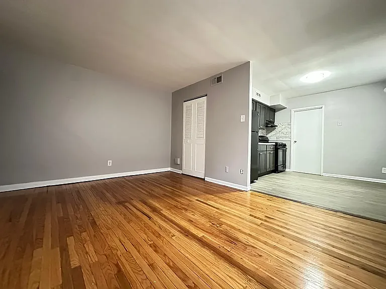 7108 Oxford Ave #A1 — Photo 5