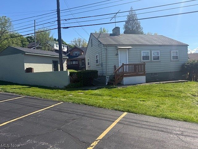 1st image of 1861 Torbenson Dr