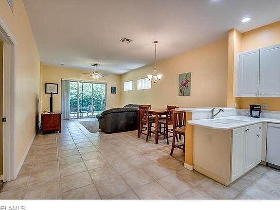 3rd image of 10136 N Silver Palm Dr