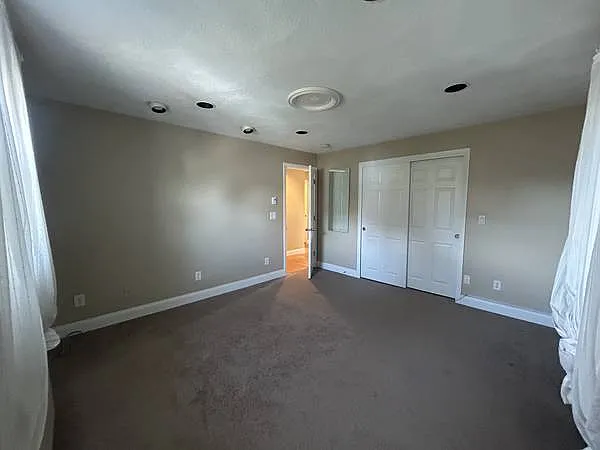 55 Arnold St — Photo 13
