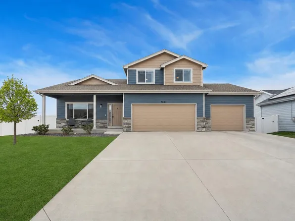 7001 Sumner St, Wellington, CO 80549