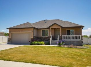 2567 W 2500 N, Clinton, UT 84015