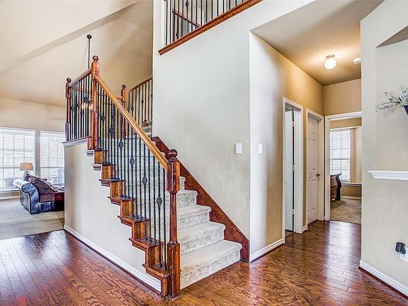 5th image of 324 Equine Ln