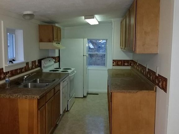 4th image of 302 Howard St