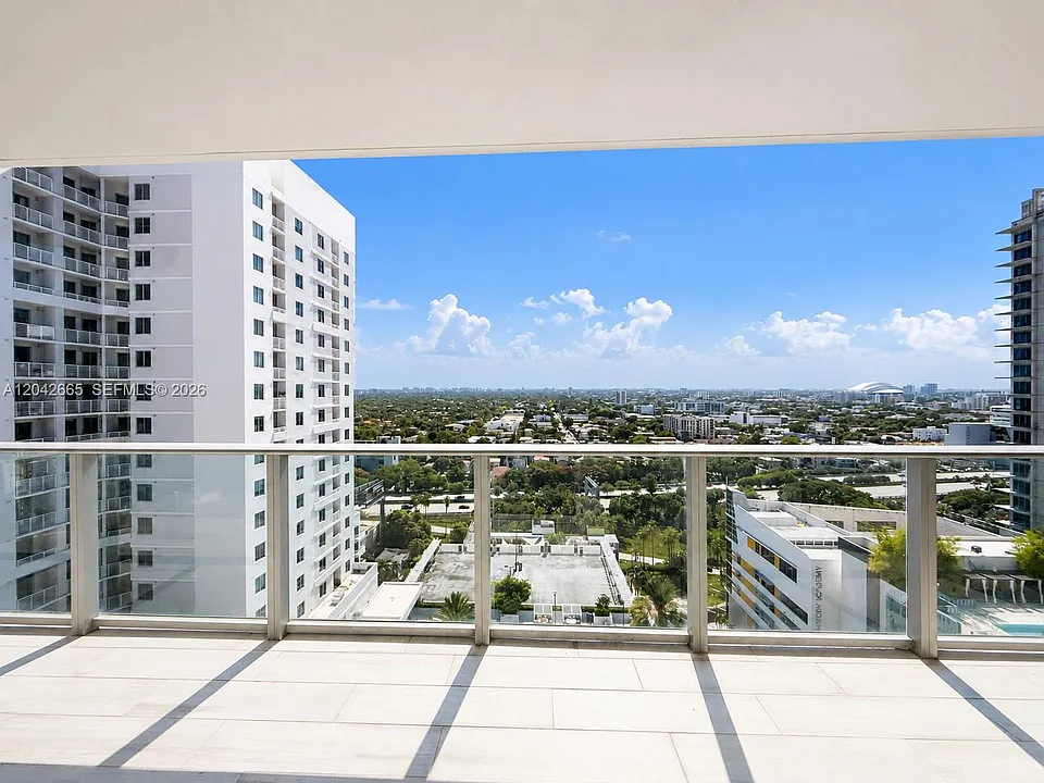 1010 SW 2nd Ave #1809