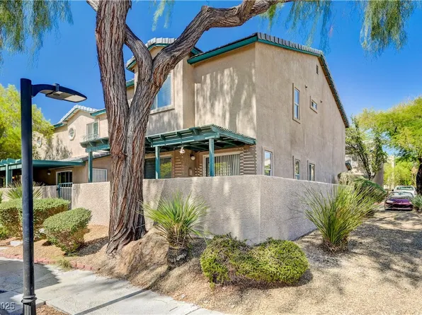 5585 Lago Ct, Las Vegas, NV 89118