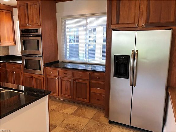 4th image of 531 Washington Park #1