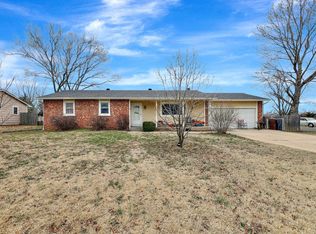 1645 Timberline Dr, Rose Hill, KS 67133