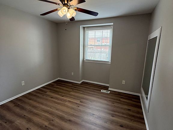 4th image of 8320 Knights Bridge Rd