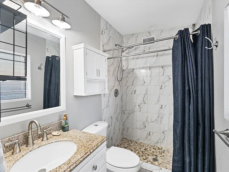 2408 Colgate Ave — Photo 6