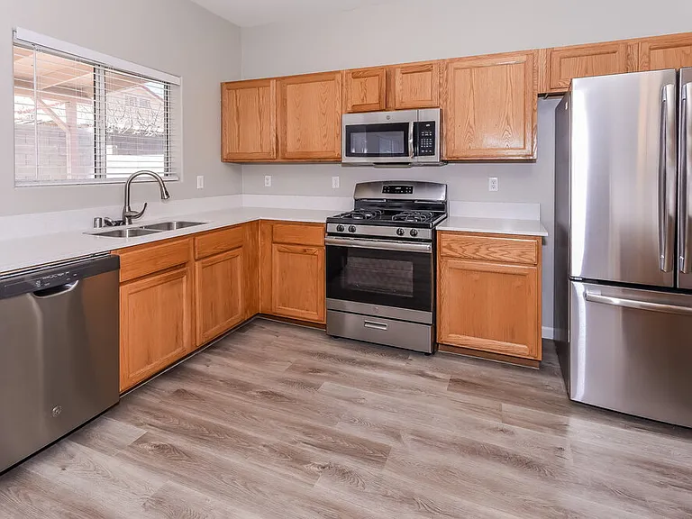 3413 Adventure Ct — Photo 6
