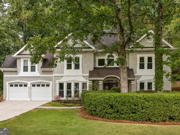 3342 Trails End Rd NE, Roswell, GA 30075