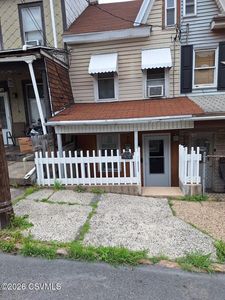 907 W Mulberry St, Coal Township, PA, 17866