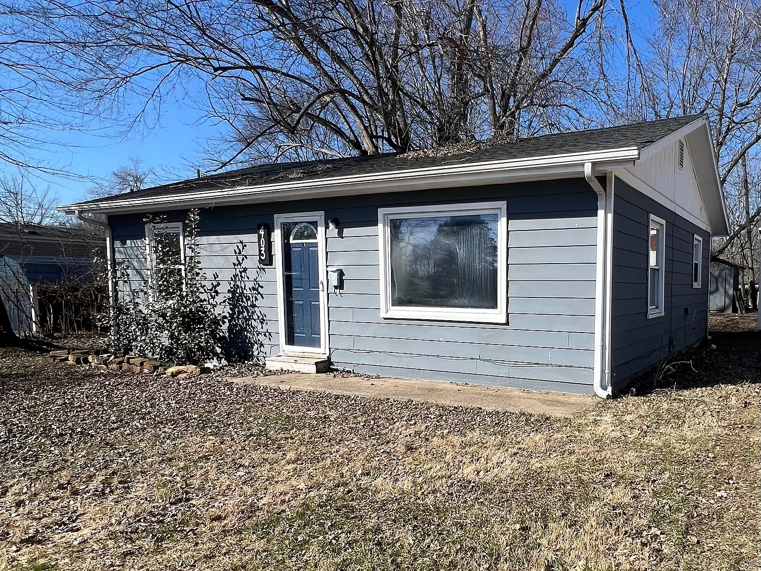 2 bed, $875 — Photo 1