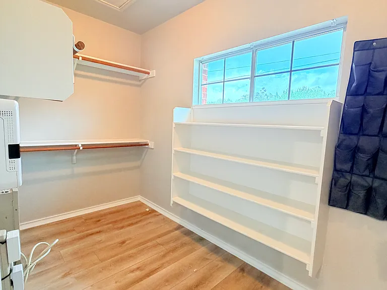 412 Shayla Ln — Photo 23