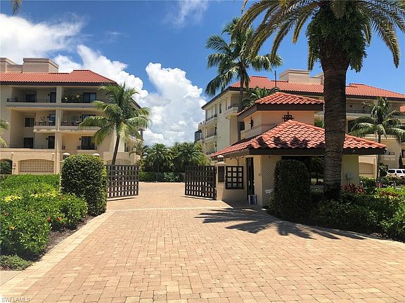 2nd image of 4400 Gulf Shore Blvd N #3-304