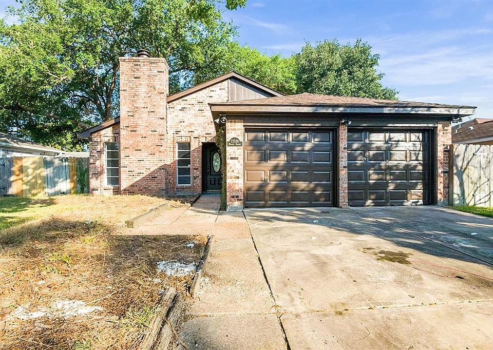 1st image of 22538 Market Square Ln