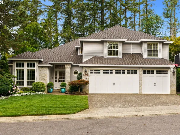 5675 Meridian Ct, Lake Oswego, OR 97035
