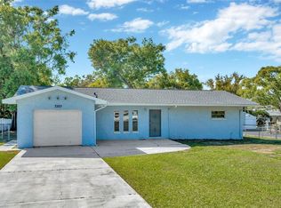 7323 Andre Dr, Zephyrhills, FL 33541