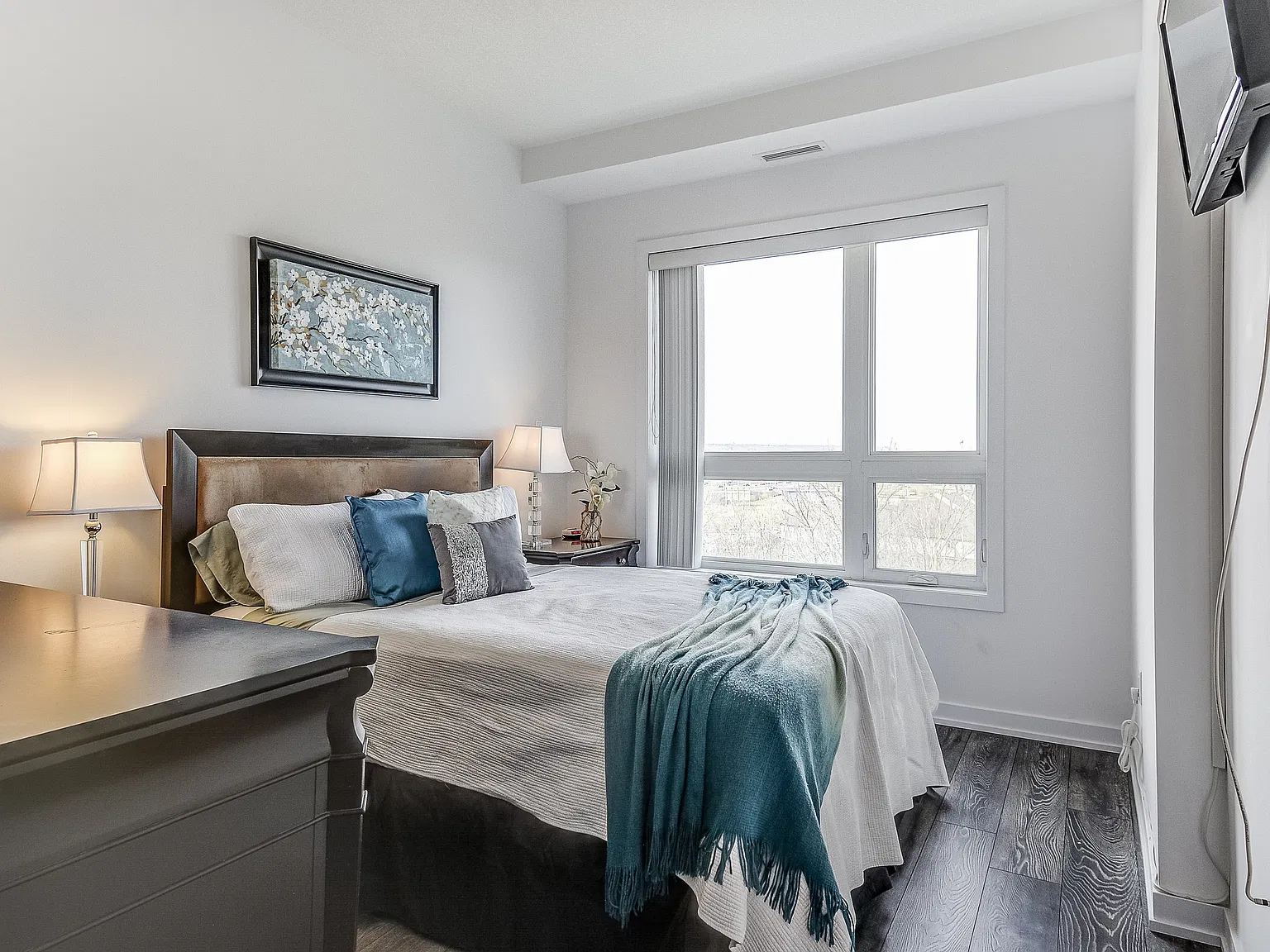 2 bed, 700 sqft, $2,199 — Photo 4