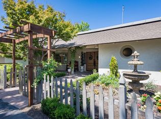 2494 W Menlo Ave, Fresno, CA 93711