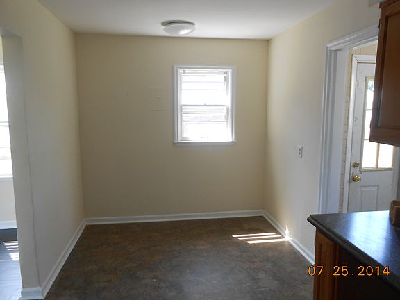 4th image of 2800 Yorkshire Blvd
