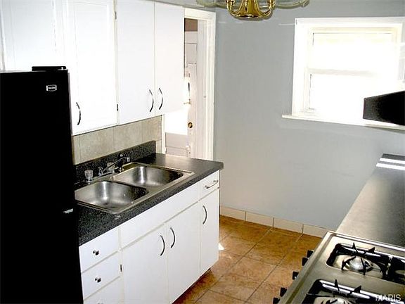 5th image of 1518 Louisville Ave