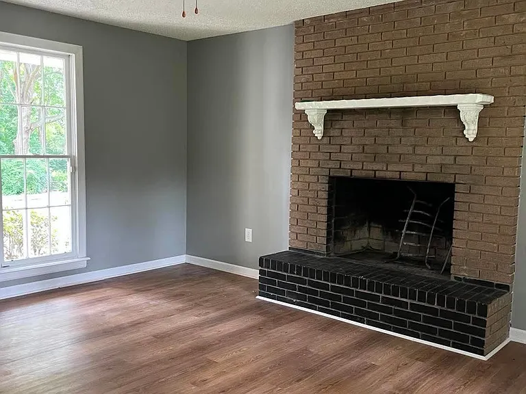2317 Omega Dr — Photo 3