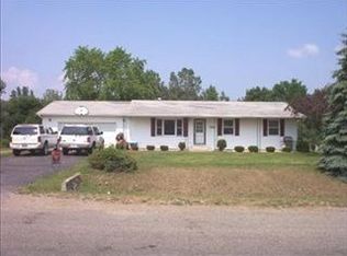 831 Rolling Meadows Dr, Quincy, MI 49082