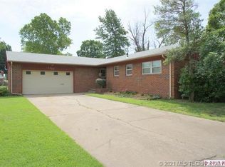 1737 S 74th Ave E, Tulsa, OK 74112