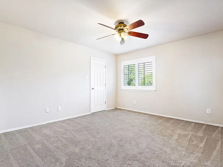 10315 Timber Country — Photo 21