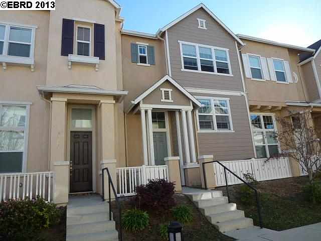 1st image of 1320 Summer Ln