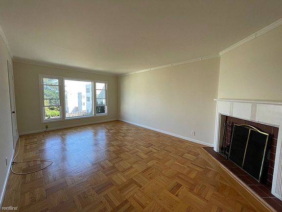 2nd image of 230 Lawton St