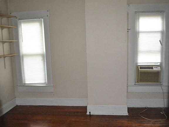 5th image of 69 E Lane Ave #B