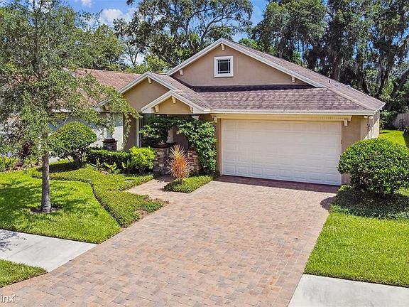 4th image of 912R Oak Stone Dr