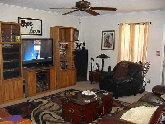 3rd image of 5209 Parkwood Ave