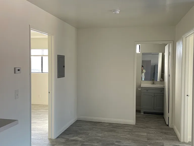 3122 Baldwin St #7 — Photo 2