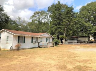 3283 Hogan Rd, Deatsville, AL 36022