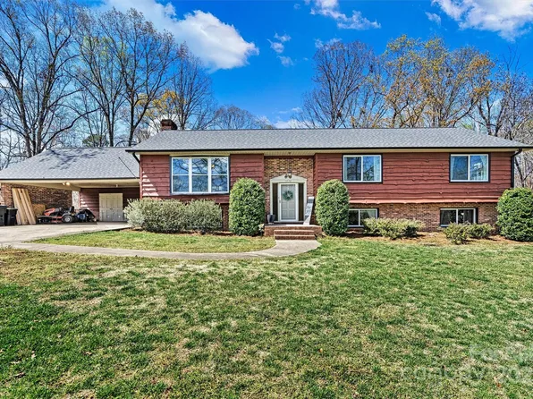 1776 Laurel Hill Dr, Lincolnton, NC 28092
