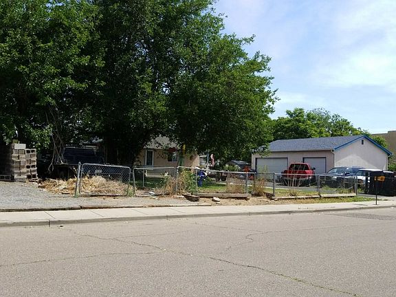 3rd image of 1629 E 1st St