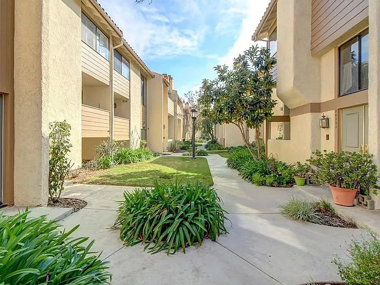 26311 W Plata Ln — Photo 20