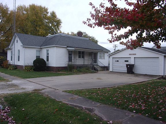 3rd image of 240 N Jackson St