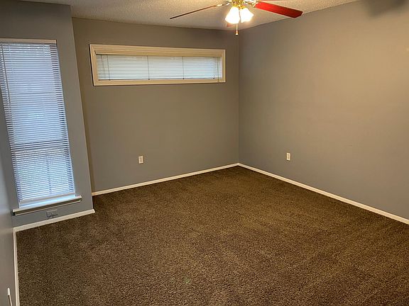 3rd image of 3974 Grahamdale Cir