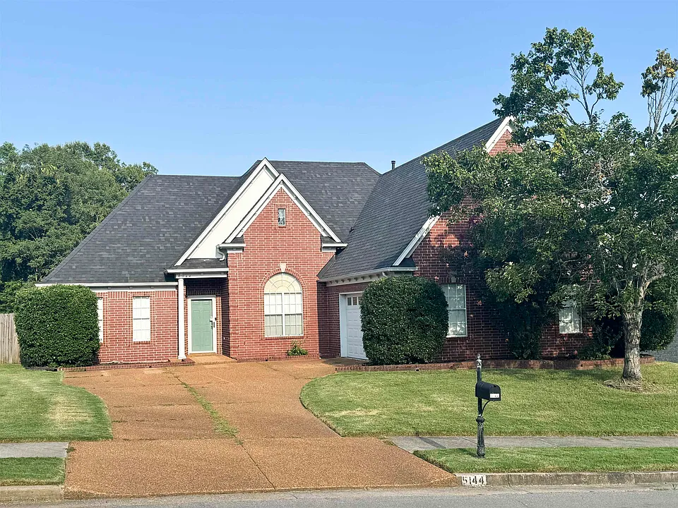 5144 Jon Oak Dr