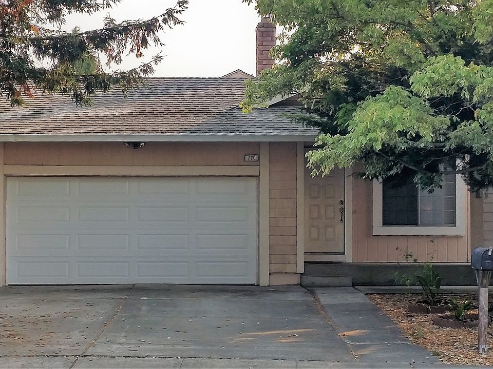 1st image of 720 Garfield Dr