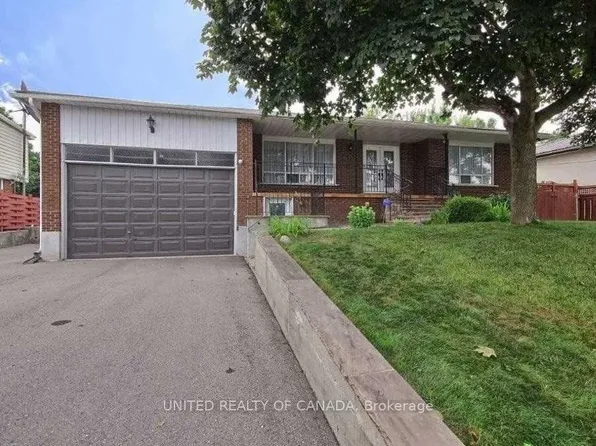 13 George St #2, Richmond Hill, ON L4E 2T5