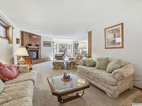 2nd image of 1712 Sanders Dr