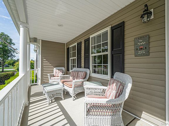 5th image of 19 Sweetgum Lane