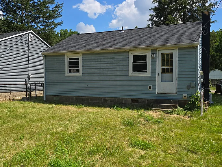 629 Dawes Ave — Photo 9